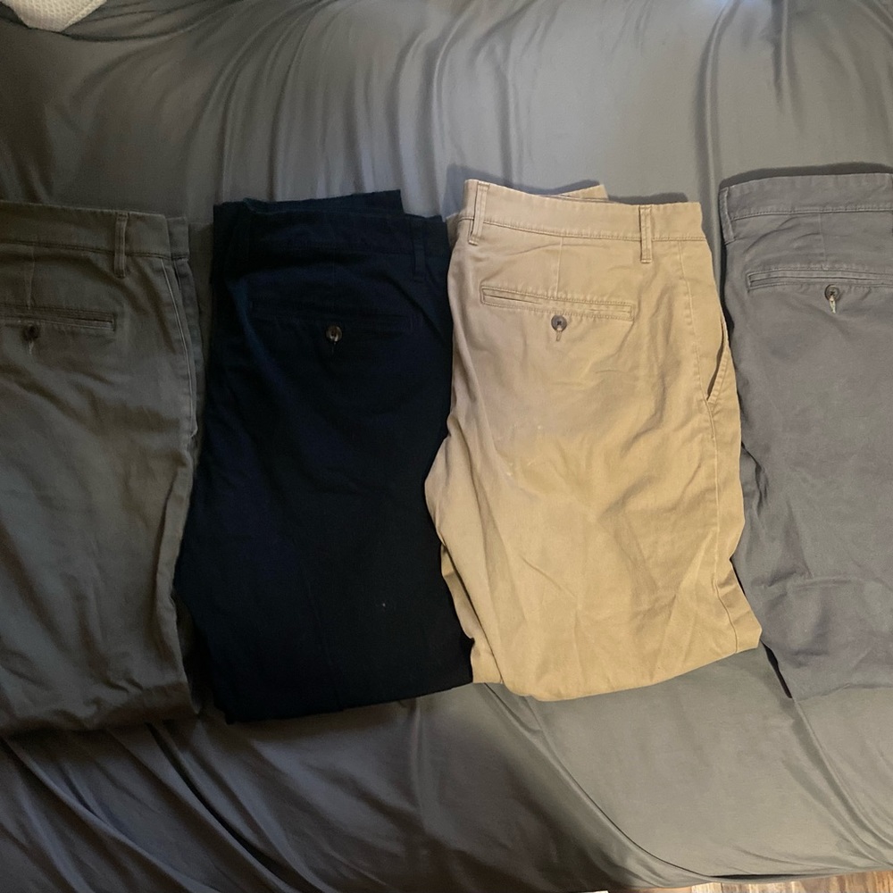 Bundle of 4 Goodfellow & Co pants